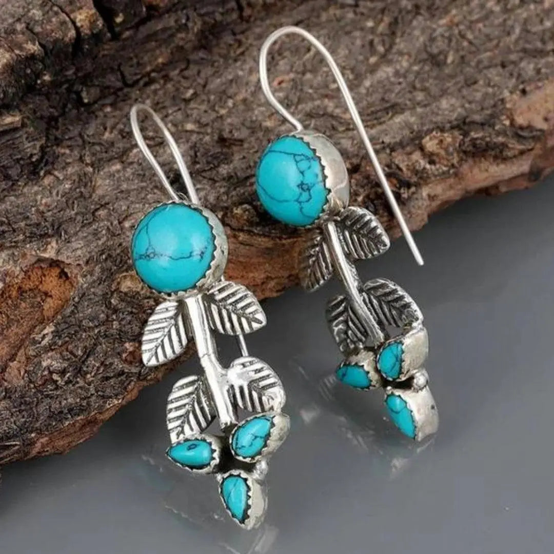 Srebrne kolczyki boho z opalem i liściem