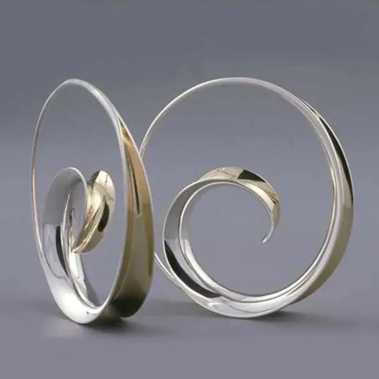 Vintage'owe kolczyki ze spiralnymi falami