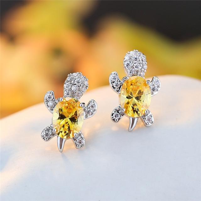 Kolczyki z żółwia morskiego wykonane z cyrkonu i srebra